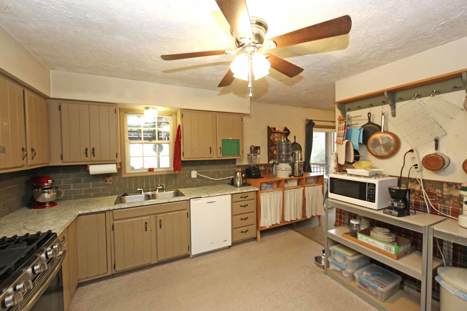 18049 Murray Road Mount Vernon, OH 43050 - Photo 8 of 21 Gallery Image 8