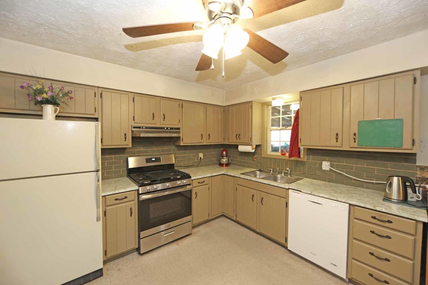 18049 Murray Road Mount Vernon, OH 43050 - Photo 10 of 21 Gallery Image 10