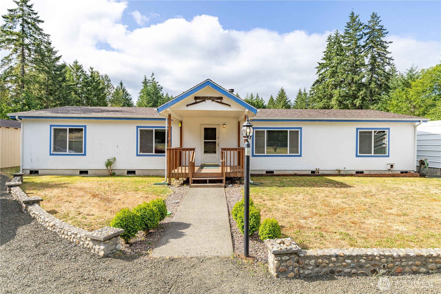 1430 East Spencer Lake Road Shelton, WA 98584 - Photo 4 of 32