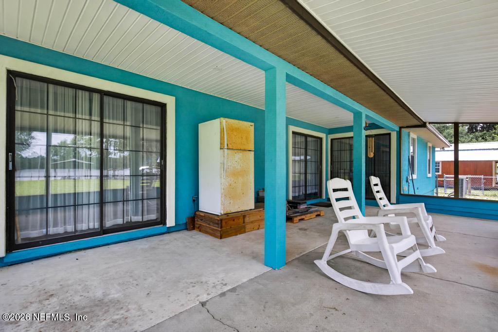 254 Old Woods Road Interlachen, FL 32148 - Photo 11 of 137 254 Old Woods Rd-65