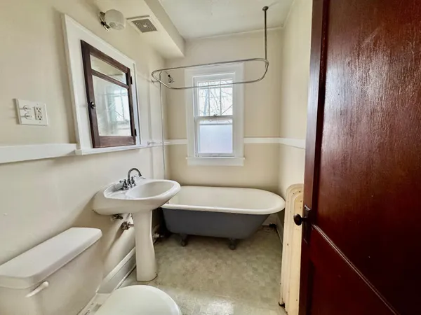 $1,750 | 2828 28th Avenue South, Unit 1, Minneapolis, MN 55406