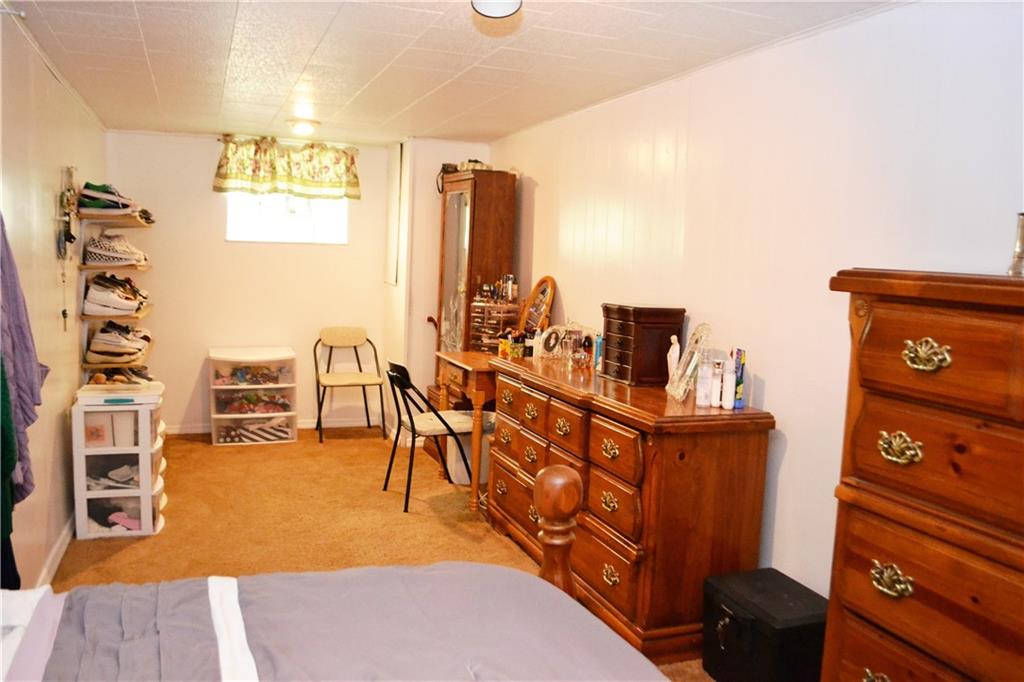 238 Castle Road Pittsburgh, PA 15234 - Photo 15 of 23 Gallery Image 15