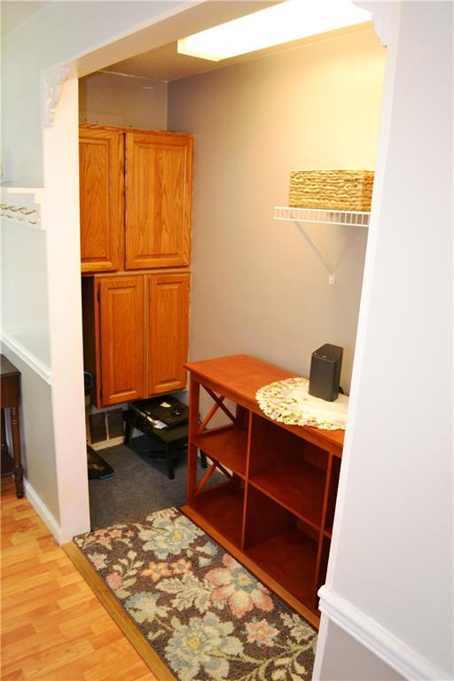 238 Castle Road Pittsburgh, PA 15234 - Photo 9 of 23 Gallery Image 9