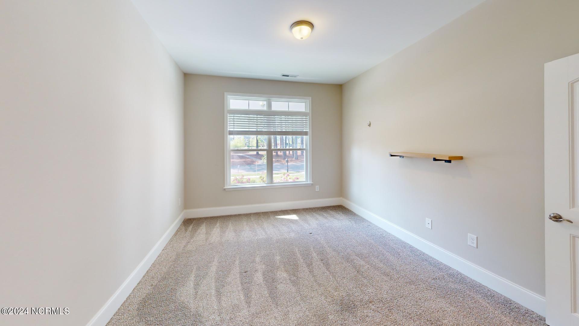 141 Keowee Circle Aberdeen, NC 28315 - Photo 15 of 25 141-Keowee-Circle-Bedroom 1