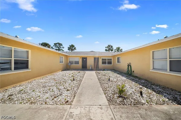 $1,600 | 13403 Pine Needle Lane, Fort Myers, FL 33908
