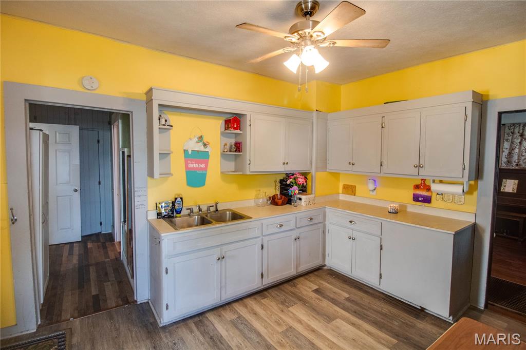 1120 South Main Carrollton, IL 62016 - Photo 9 of 28