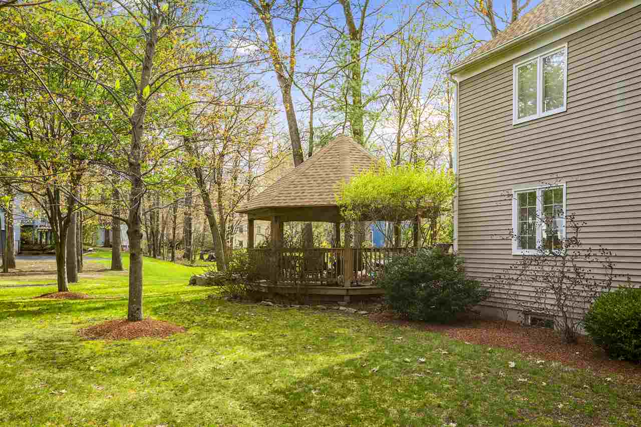6 Bennington Road Nashua, NH 03064 - Photo 3 of 9