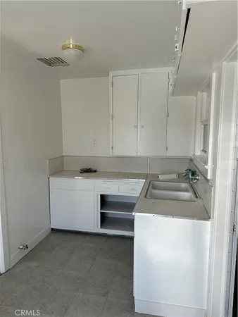 $1,300 | 117 Harris Drive, Bakersfield, CA 93308