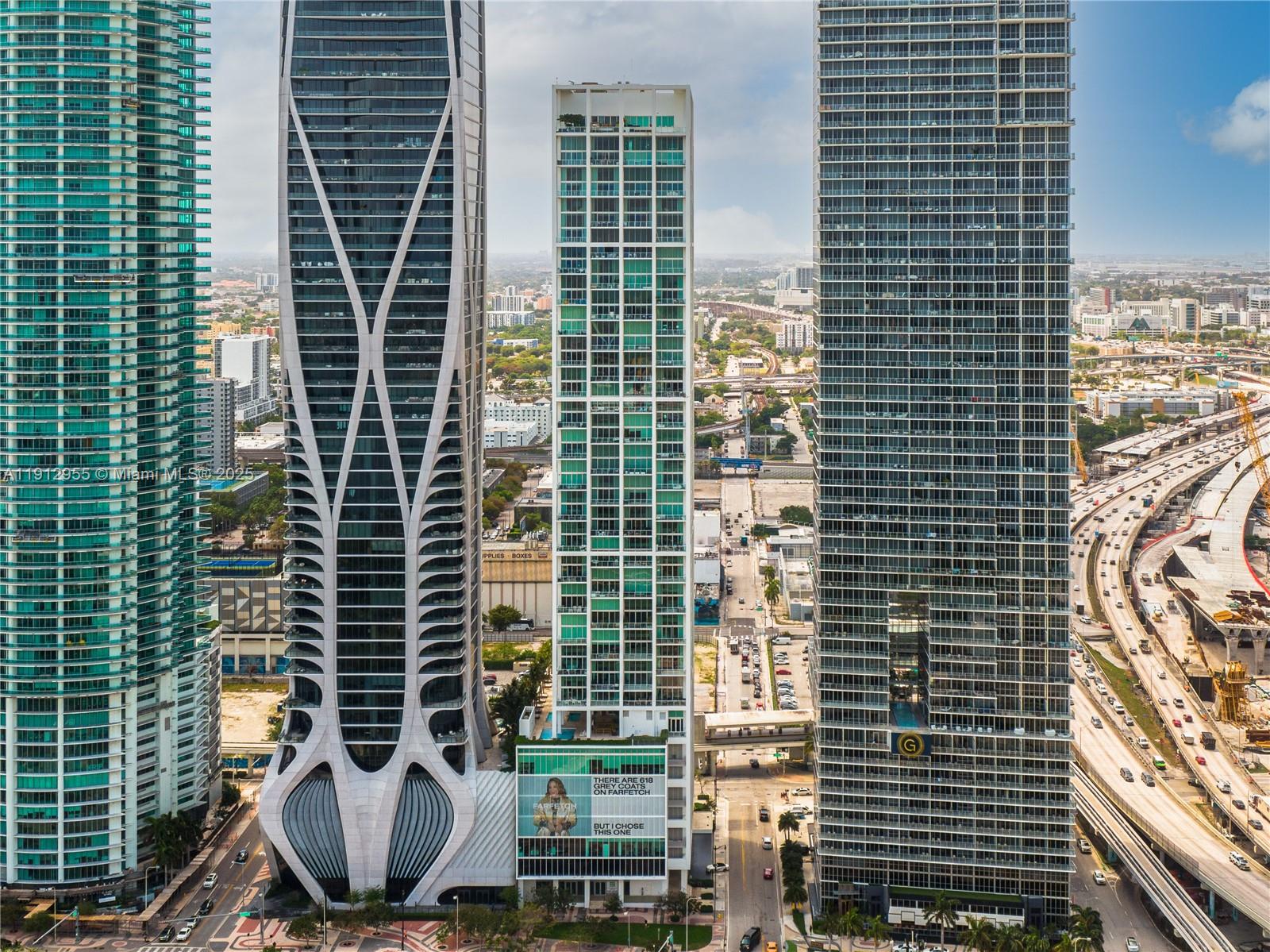 1040 Biscayne Boulevard, Unit 1602 Miami, FL 33132 - Photo 38 of 39 a view of a building