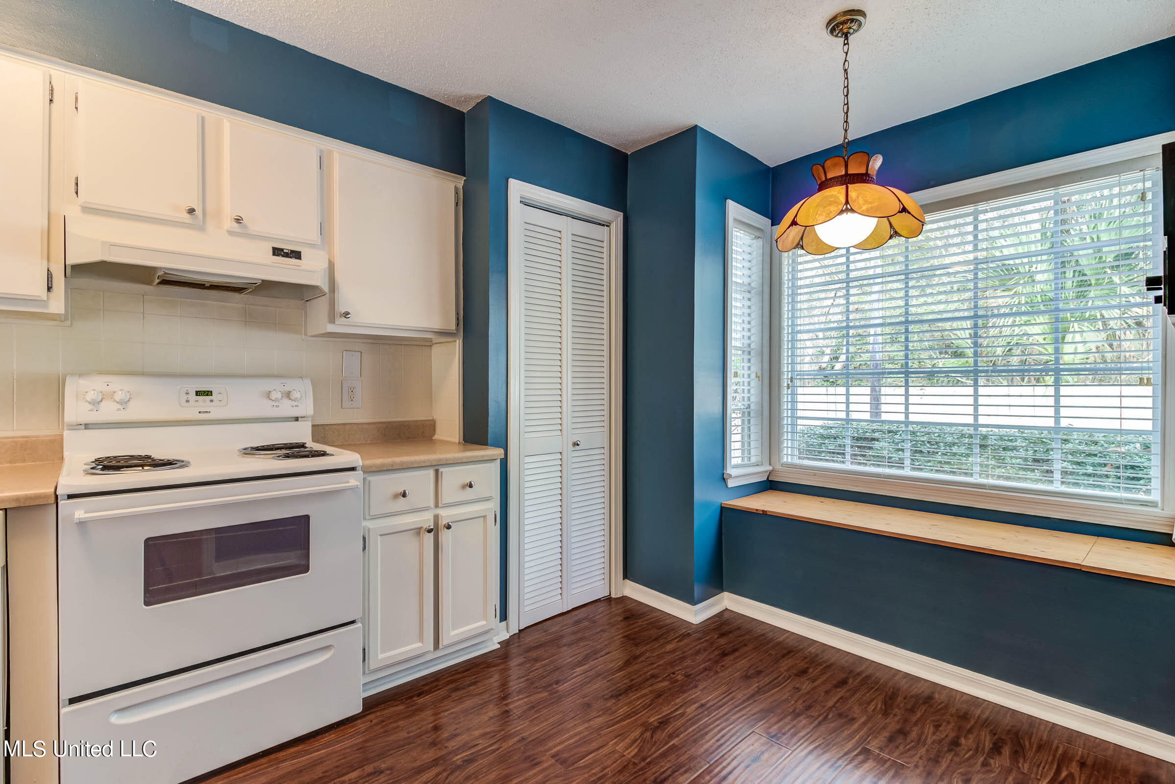 928 Courthouse Road, Unit 9 Gulfport, MS 39507 - Photo 16 of 40 928 Courthouse Rd #9 (17)