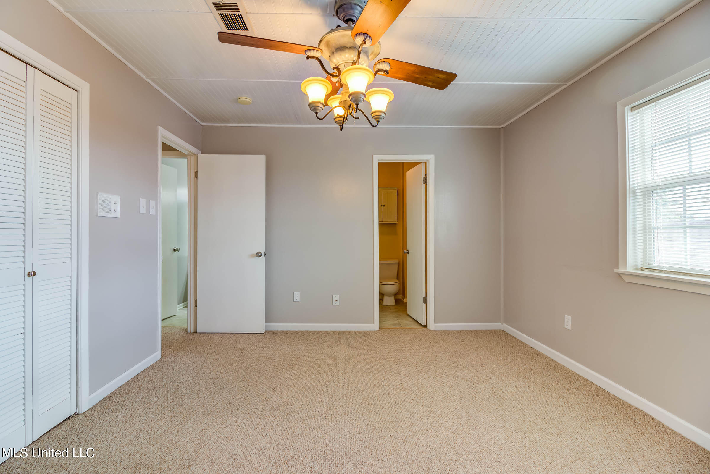 928 Courthouse Road, Unit 9 Gulfport, MS 39507 - Photo 33 of 40 928 Courthouse Rd #9 (34)