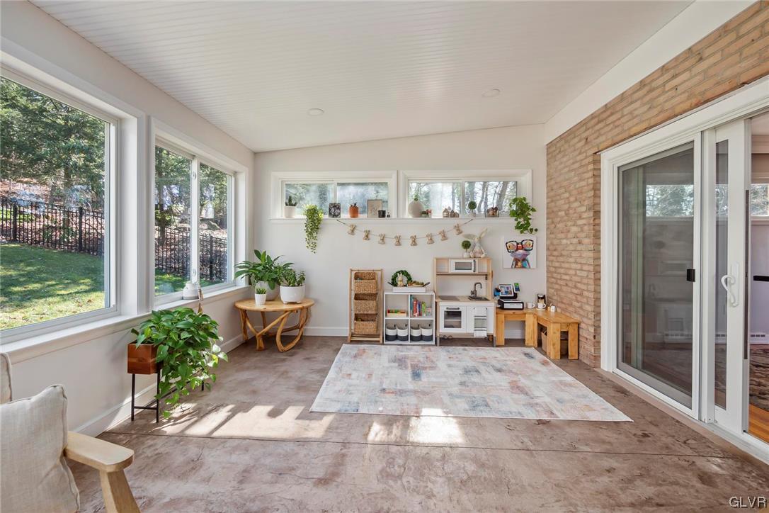 1511 Lorraine Road Reading, PA 19604 - Photo 12 of 27 Sunroom and double slider