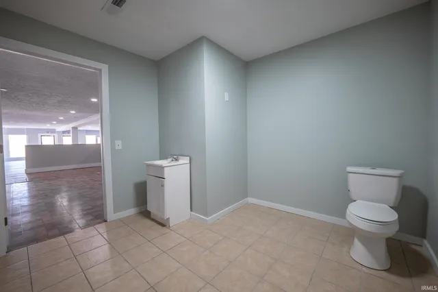 $249,900 | 1428 East Calvert Street, South Bend, IN 46613