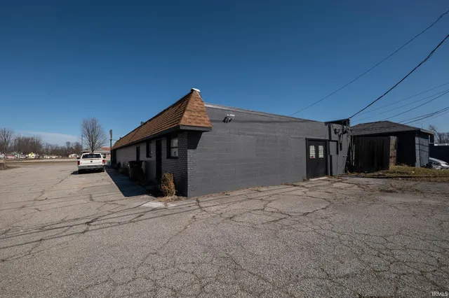 $249,900 | 1428 East Calvert Street, South Bend, IN 46613