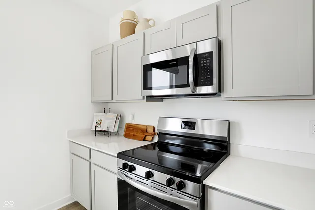 $269,640 | 2348 Dillon Drive, Greenfield, IN 46140