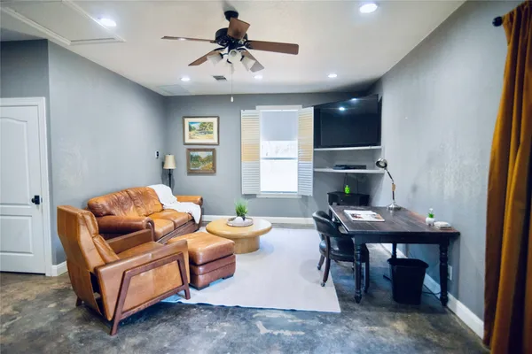 $985,000 | 10921 Long Branch Drive, Austin, TX 78736
