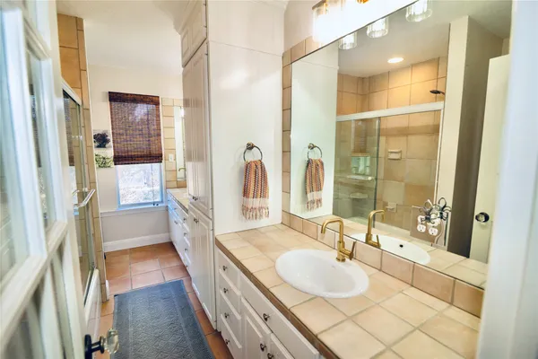 $985,000 | 10921 Long Branch Drive, Austin, TX 78736