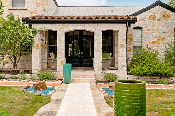 $985,000 | 10921 Long Branch Drive, Austin, TX 78736