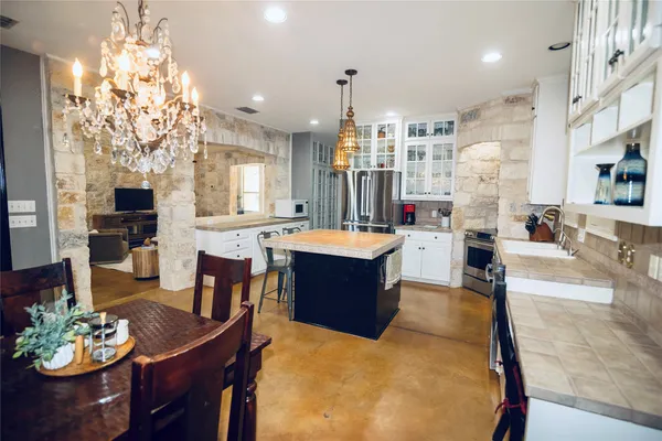 $985,000 | 10921 Long Branch Drive, Austin, TX 78736