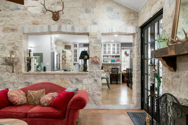 $1,050,000 | 10921 Long Branch Drive, Austin, TX 78736
