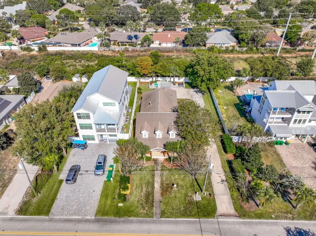 $1,500,000 | 4555 Luke Avenue, Destin, FL 32541