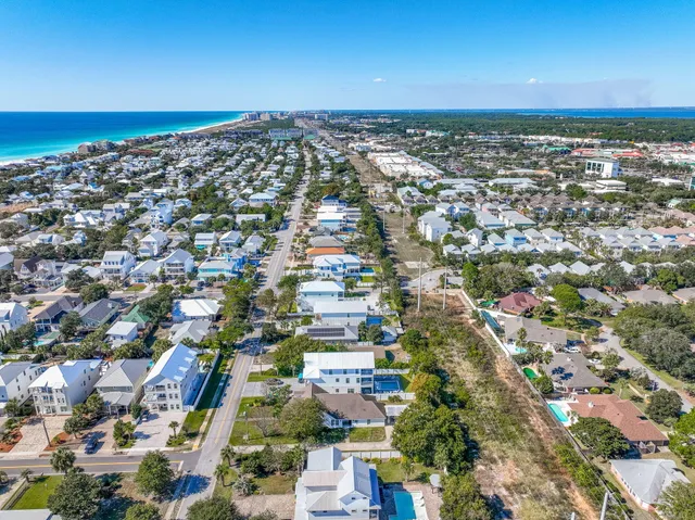 $1,500,000 | 4555 Luke Avenue, Destin, FL 32541