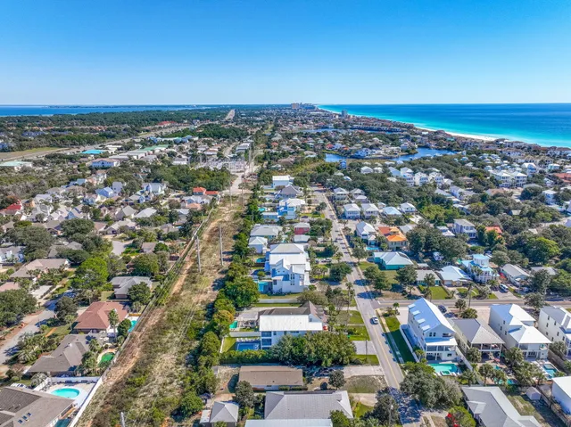 $1,500,000 | 4555 Luke Avenue, Destin, FL 32541