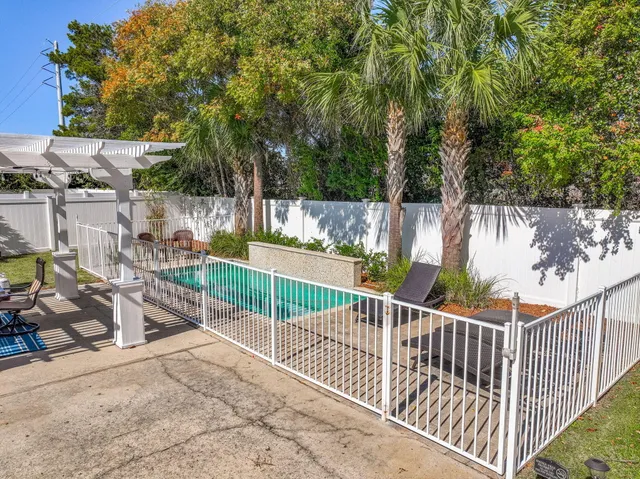 $1,500,000 | 4555 Luke Avenue, Destin, FL 32541