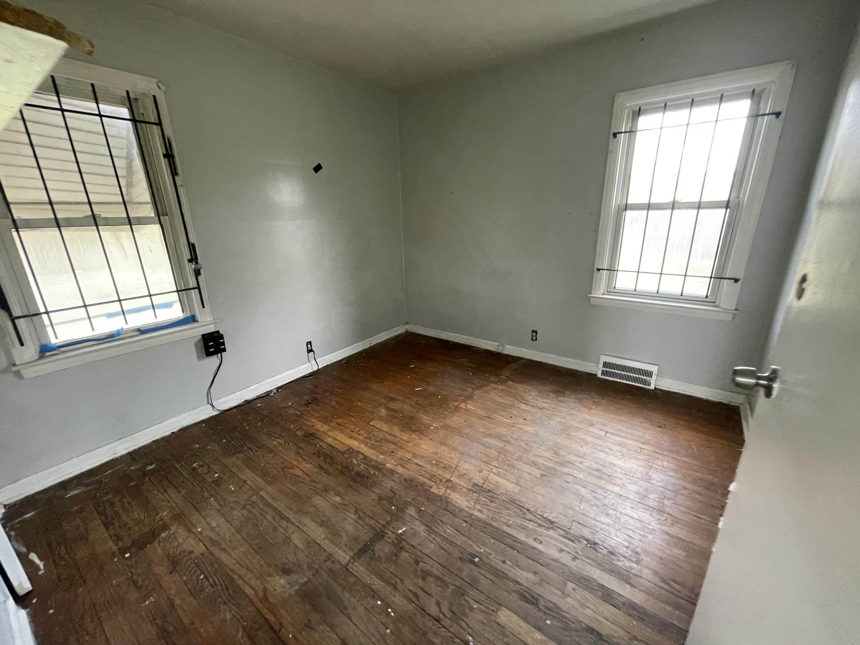 3929 Nottingham Road Detroit, MI 48224 - Photo 6 of 18 IMG_7015