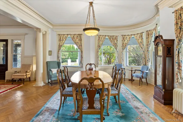 $2,279,000 | 121 South Jamesport Avenue, South Jamesport, NY 11901