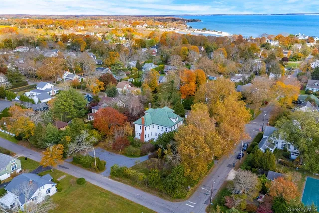 $2,279,000 | 121 South Jamesport Avenue, South Jamesport, NY 11901