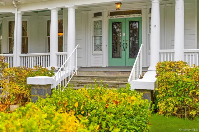 $2,279,000 | 121 South Jamesport Avenue, South Jamesport, NY 11901