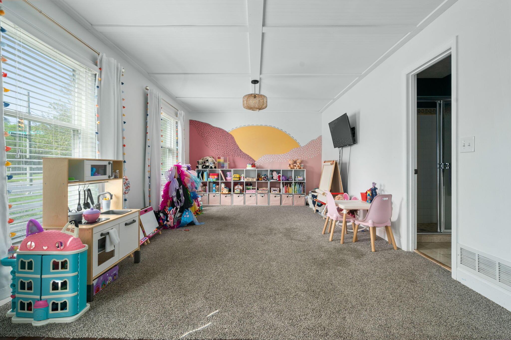 7004 Linworth Road Columbus, OH 43235 - Photo 24 of 76 7004 Linworth Road
