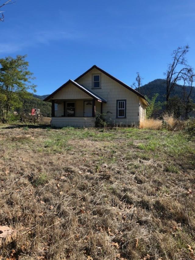 2445 Moon Mountain Road Grants Pass, OR 97526 - Photo 1 of 3 Primary Photo