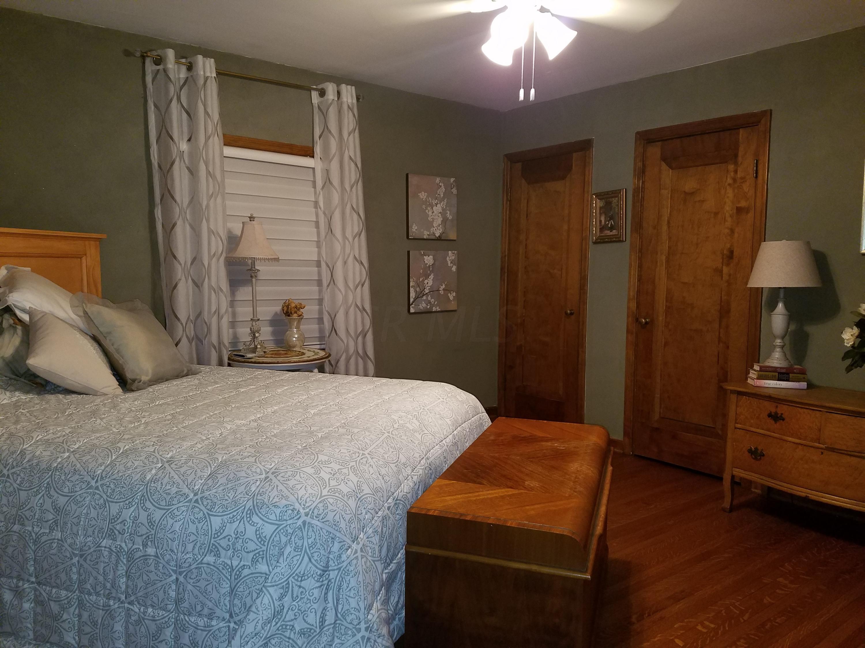 2741 Fishinger Road Columbus, OH 43221 - Photo 17 of 36