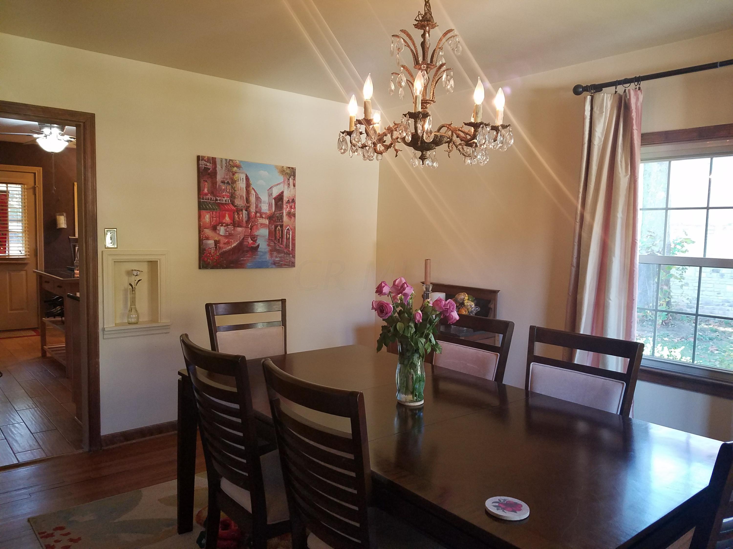 2741 Fishinger Road Columbus, OH 43221 - Photo 6 of 36
