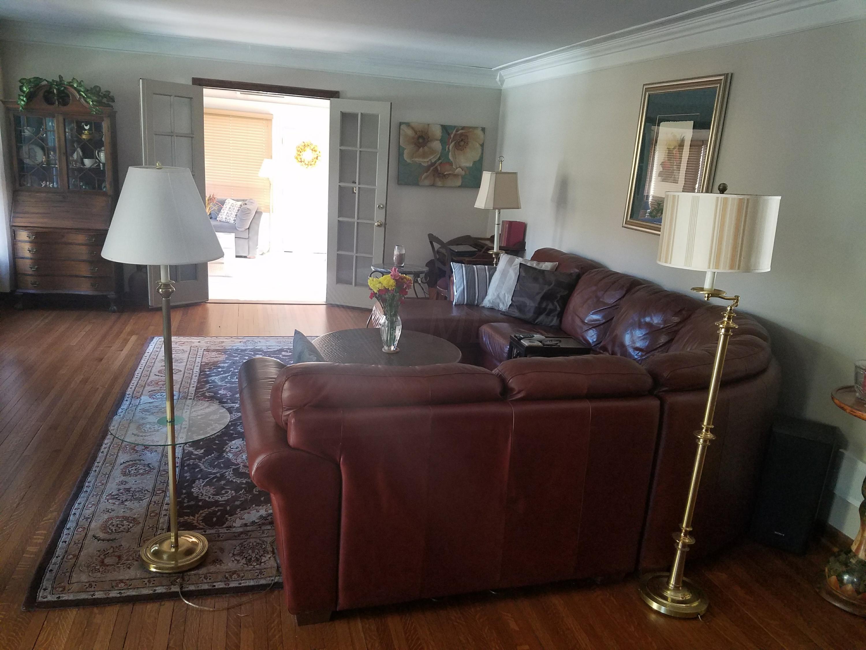 2741 Fishinger Road Columbus, OH 43221 - Photo 8 of 36