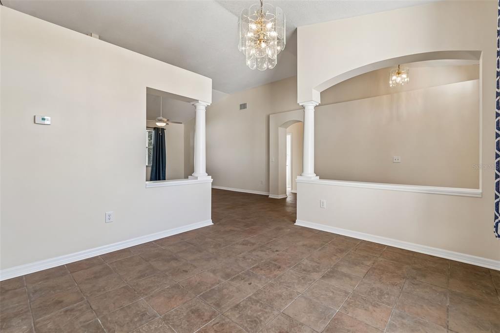 4318 Brandon Ridge Drive Valrico, FL 33594 - Photo 5 of 26