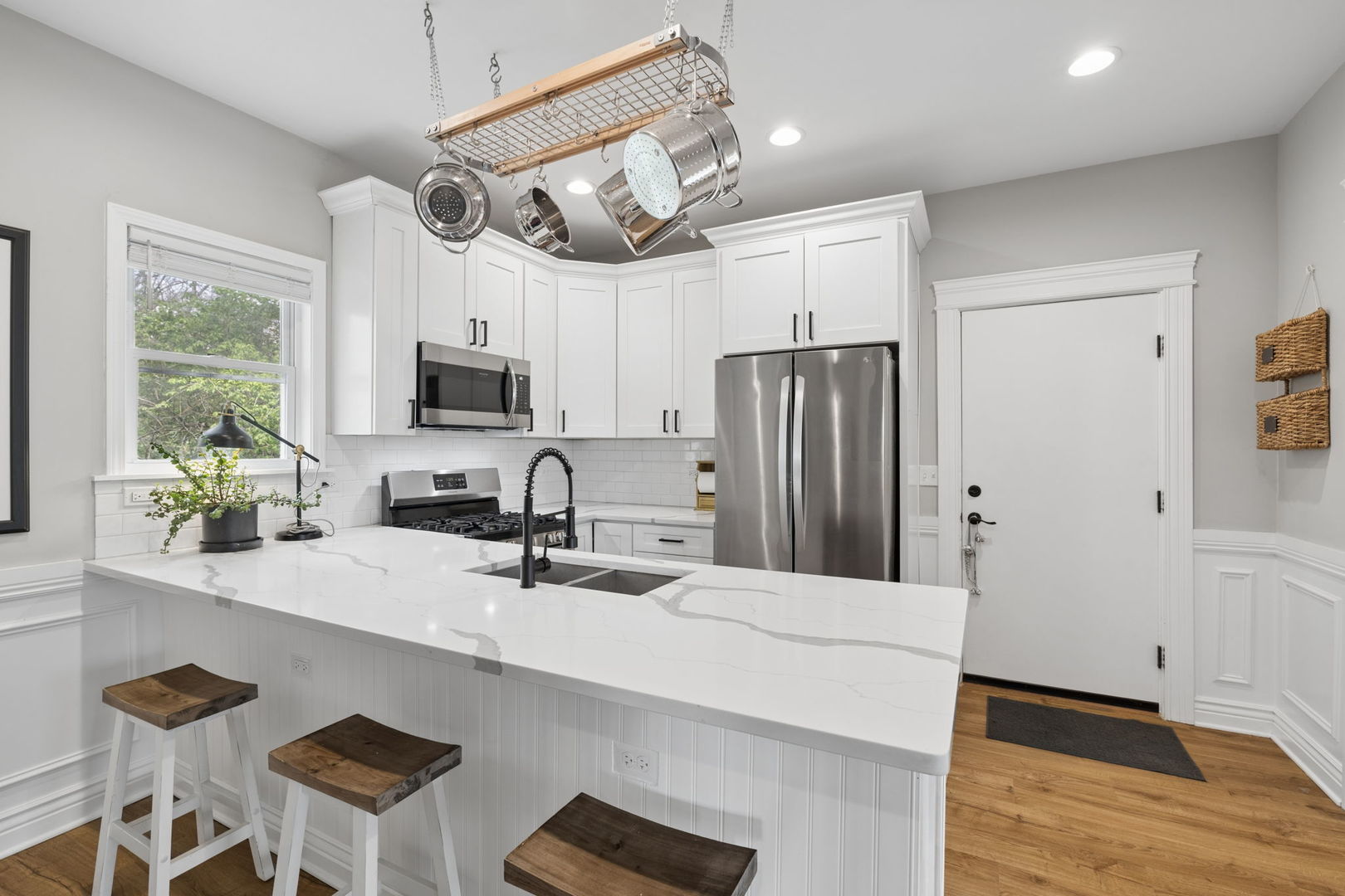 521 South Naperville Road Wheaton, IL 60187 - Photo 14 of 49