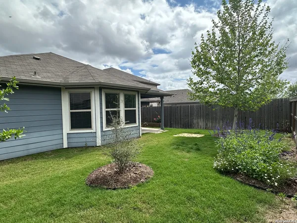 $1,995 | 1234 Meyers Meadow, New Braunfels, TX 78130