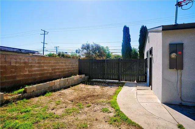 $699,000 | 1381 East 5th Street, Ontario, CA 91764
