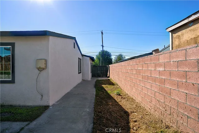 $699,000 | 1381 East 5th Street, Ontario, CA 91764