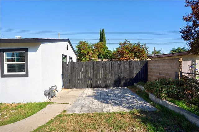 $699,000 | 1381 East 5th Street, Ontario, CA 91764