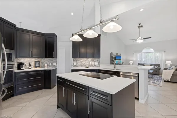 $7,500 | 11774 Longshore Way West, Naples, FL 34119