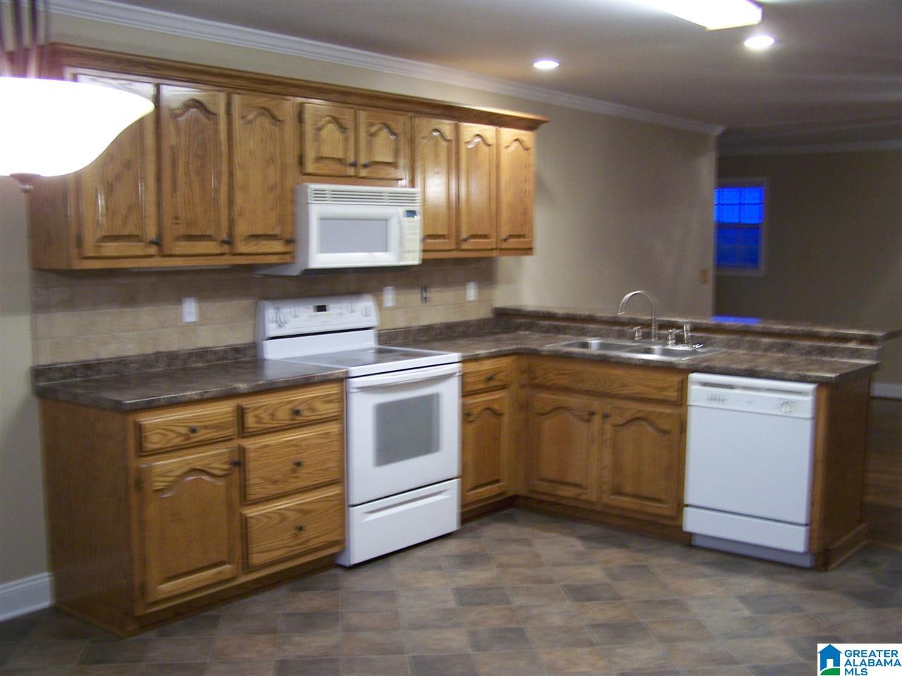 820 Ransome Drive, Unit 33 Oneonta, AL 35121 - Photo 7 of 24
