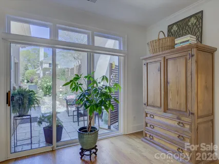 $675,000 | 8905 Challis Hill Lane, Charlotte, NC 28226