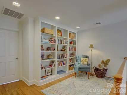 $675,000 | 8905 Challis Hill Lane, Charlotte, NC 28226
