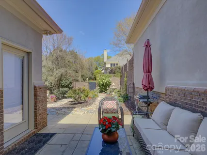 $675,000 | 8905 Challis Hill Lane, Charlotte, NC 28226