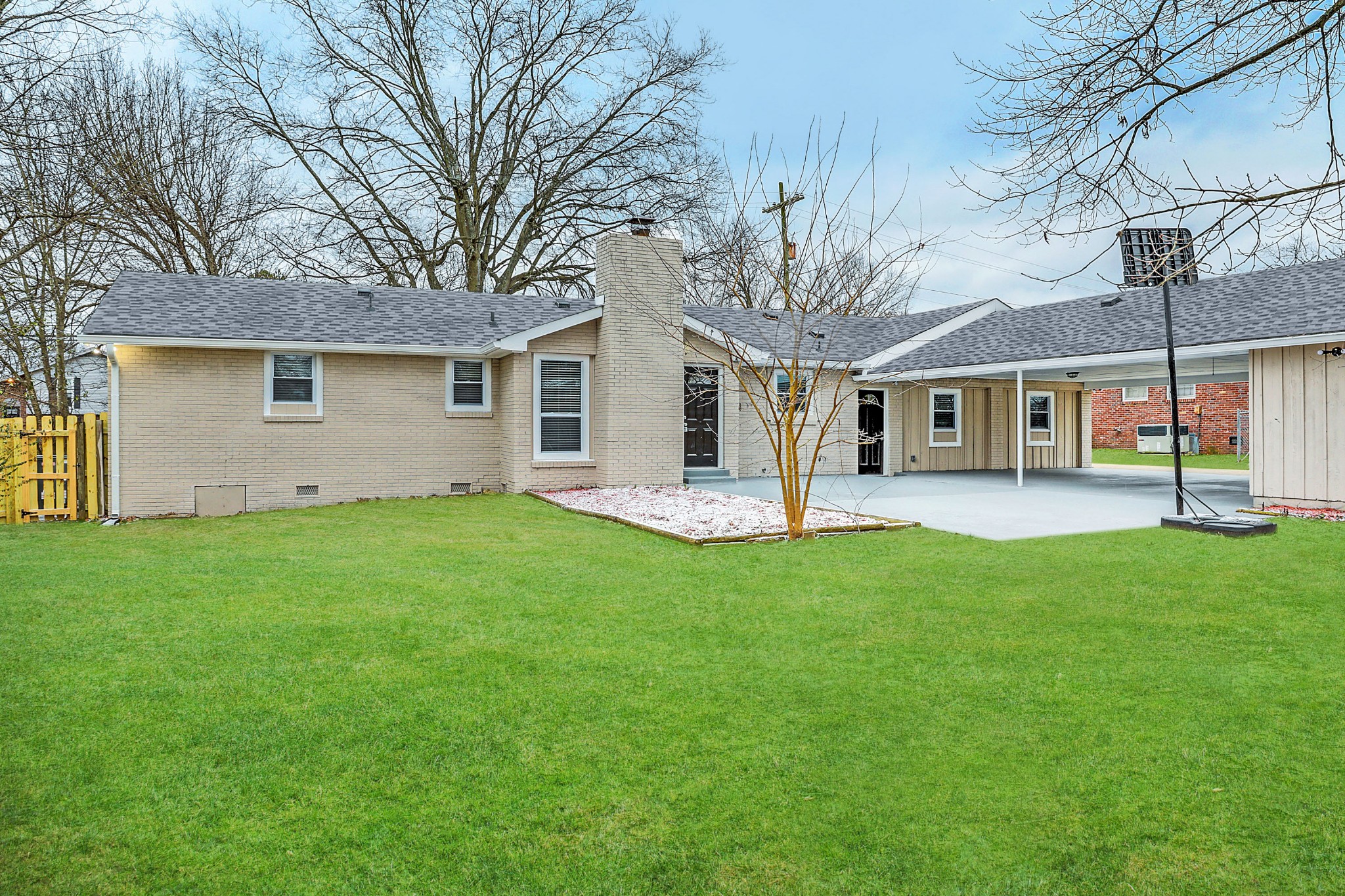 1320 Cheyenne Boulevard Madison, TN 37115 - Photo 15 of 26 a front view of house with yard and green space