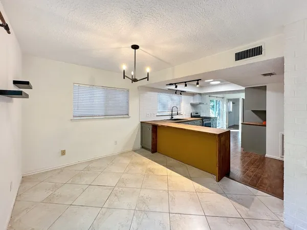 $1,900 | 3230 Beaver Glen Drive, Houston, TX 77339